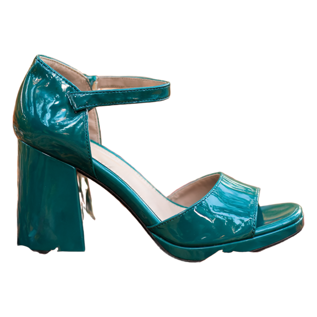 Rendered shoe — White-Background Standardizer