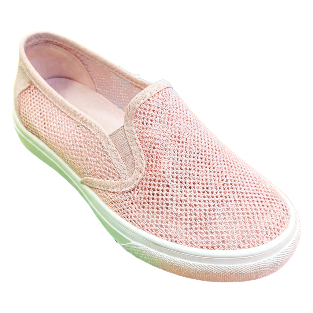 Rendered shoe — White-Background Standardizer