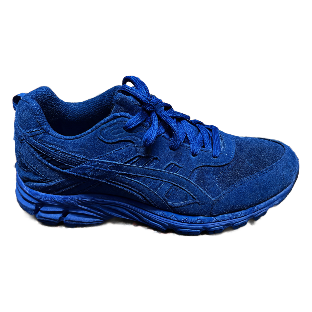 Rendered shoe — White-Background Standardizer