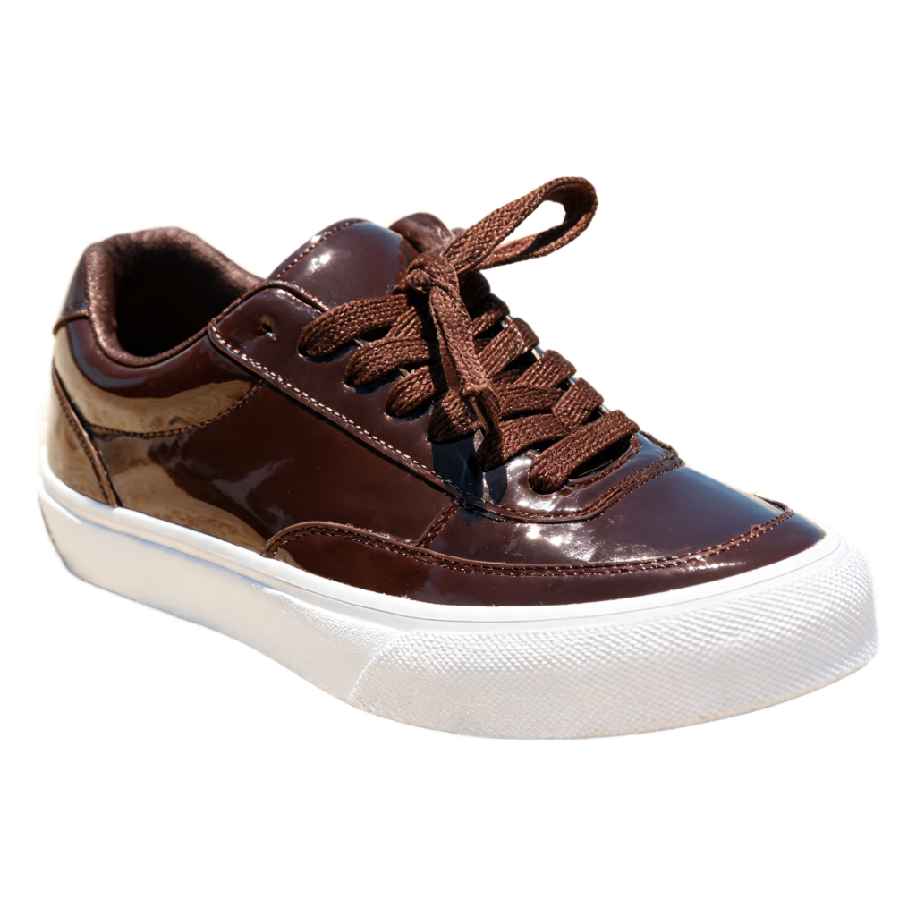 Rendered shoe — White-Background Standardizer