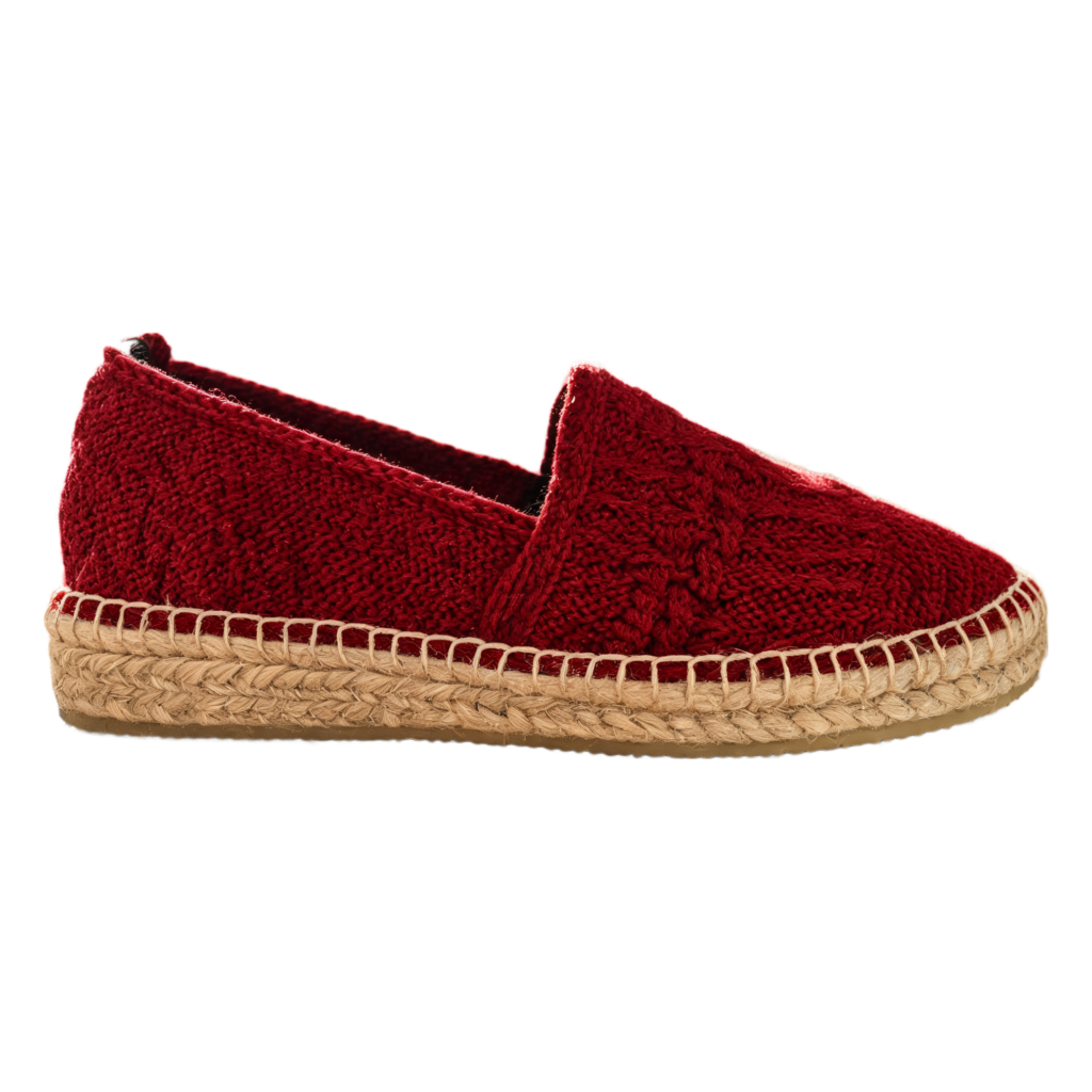 Rendered shoe — White-Background Standardizer